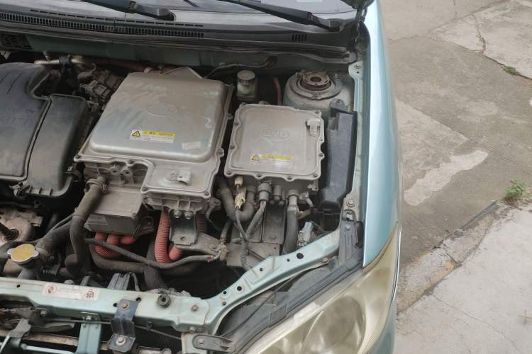 Used BYD F3 New Energy 2010 DM Low-Carbon Edition Engine Bay Left