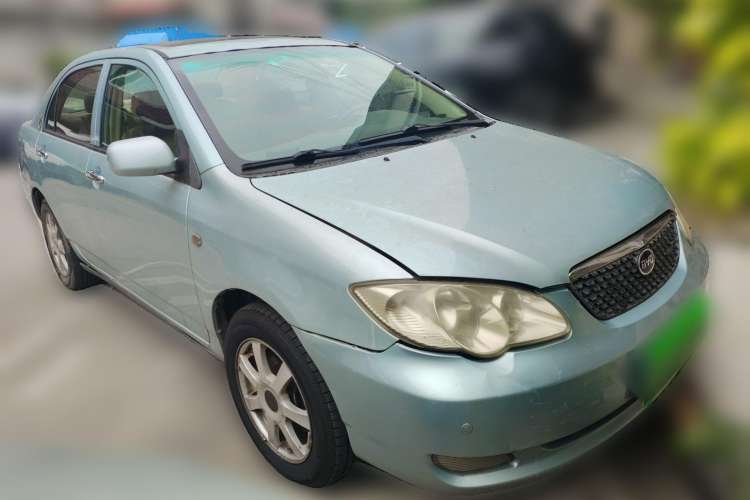 Used BYD F3 New Energy 2010 DM Low-Carbon Edition Front Right 45 Deg