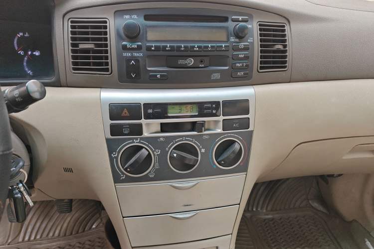 Used BYD F3R 2008 1.5L Manual Utility G-i Model Audio And AC Panel