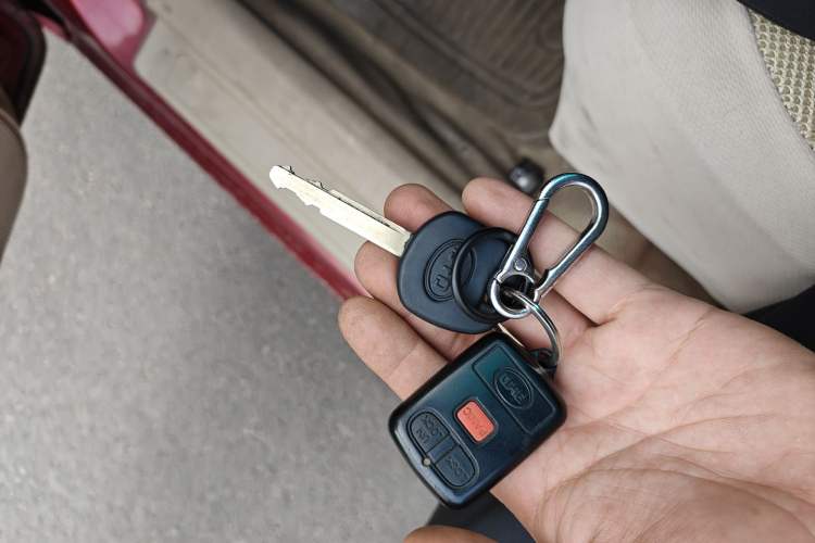 Used BYD F3R 2008 1.5L Manual Utility G-i Model Vehicle Key
