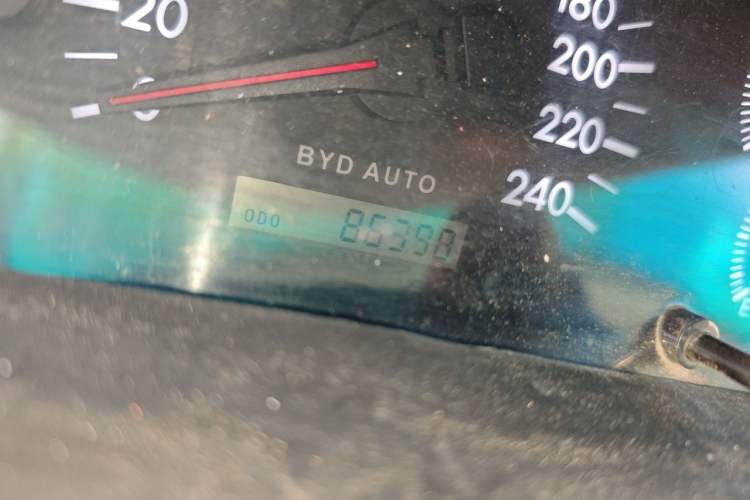 Used BYD F3R 2009 Gold Diamond Edition 1.5L Elite Model Odometer Close Up