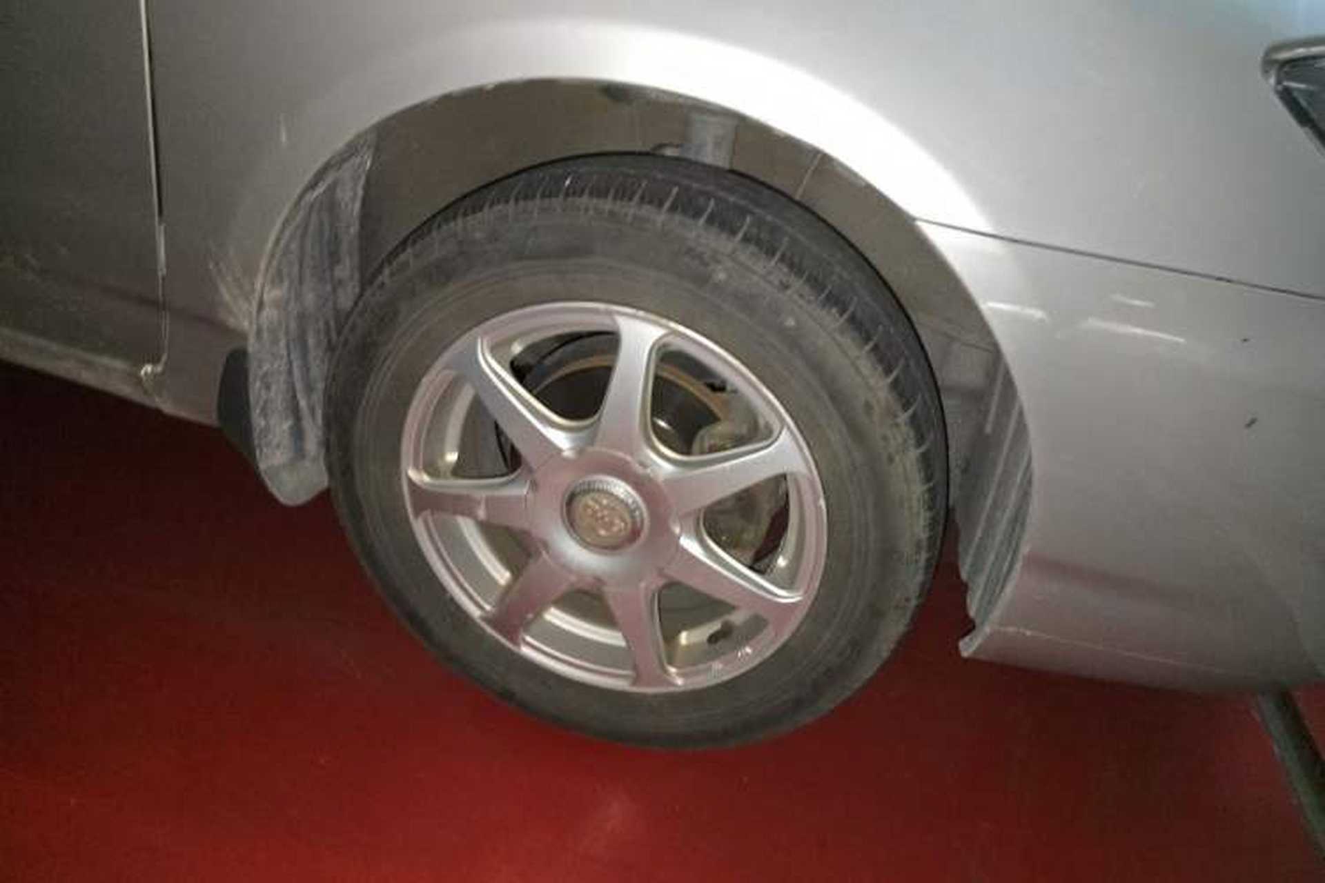 Used BYD F3R 2009 Gold Diamond Edition 1.5L Fashion Model GLX-i Right Front Wheel Hub