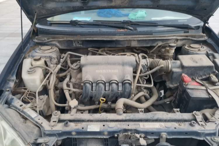 Used BYD F3R 2011 1.5L Comfort Version Engine Bay Right