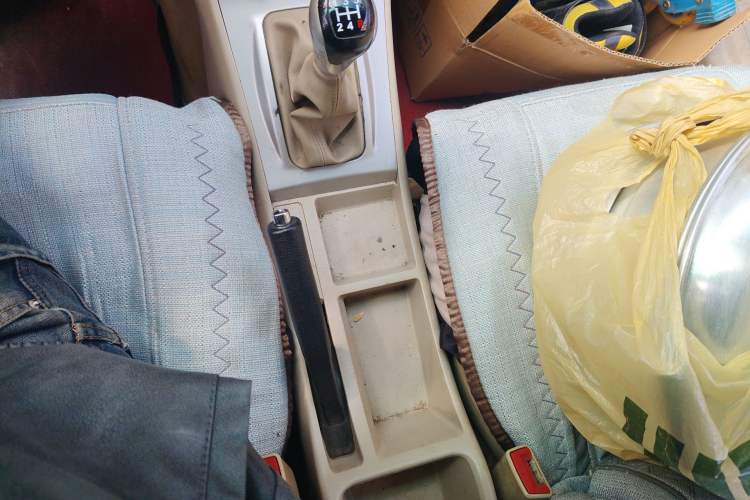Used BYD F3R 2011 1.5L Comfort Version Gear Lever
