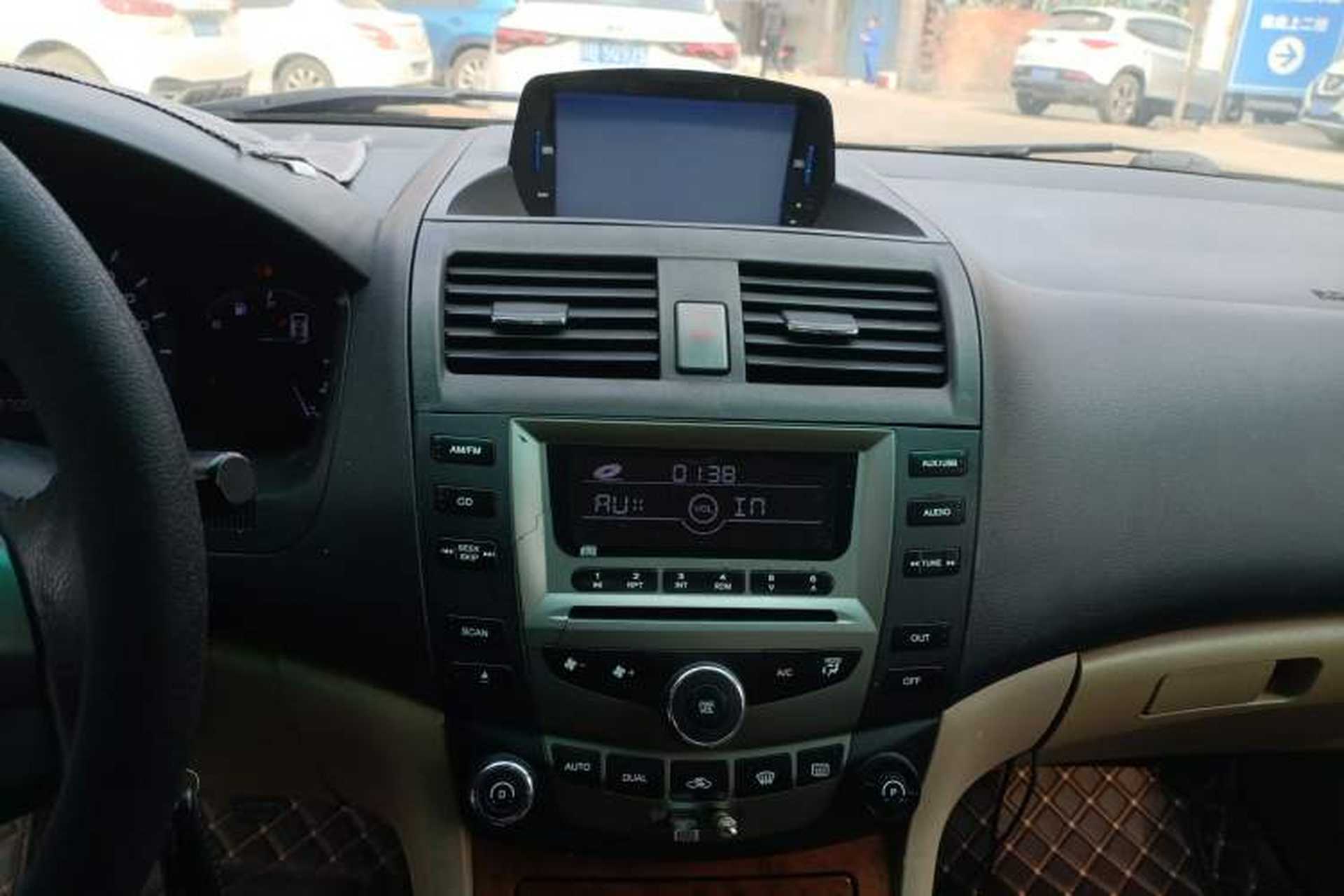Used BYD F6 2009 New Wealth Edition 2.0L Manual Comfort Model Audio And AC Panel