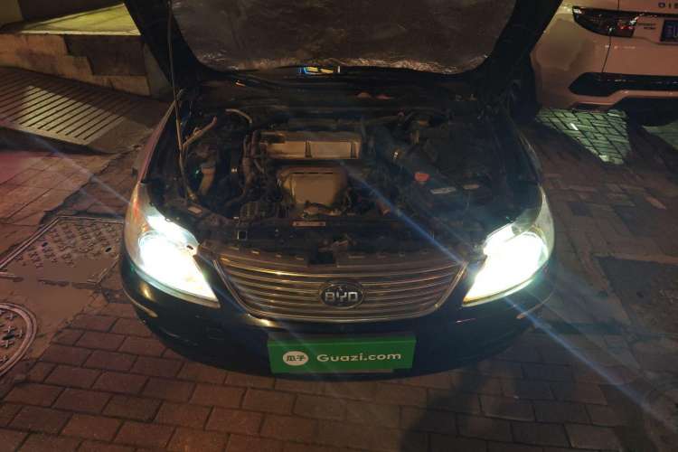 Used BYD F6 2009 New Wealth Edition 2.4L Automatic Prestige Model Engine Bay