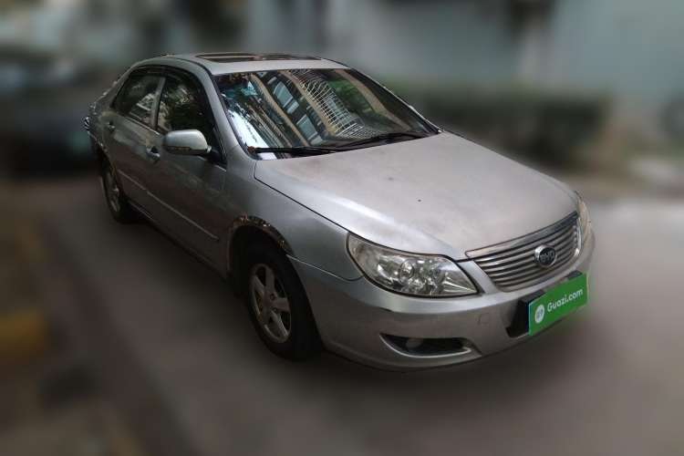 Used BYD F6 2009 New Wealth Edition 2.0L Manual Luxury Model Front Right 45 Deg