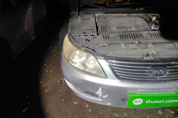 Used BYD F6 2009 New Wealth Edition 2.0L Manual Comfort Model Right Front Headlight