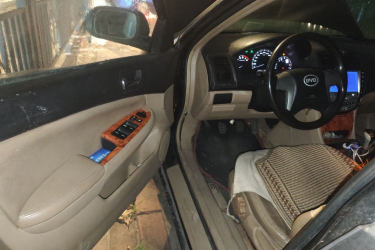 Used BYD F6 2010 Golden Edition 1.8L Manual Luxury Model Driver Seat