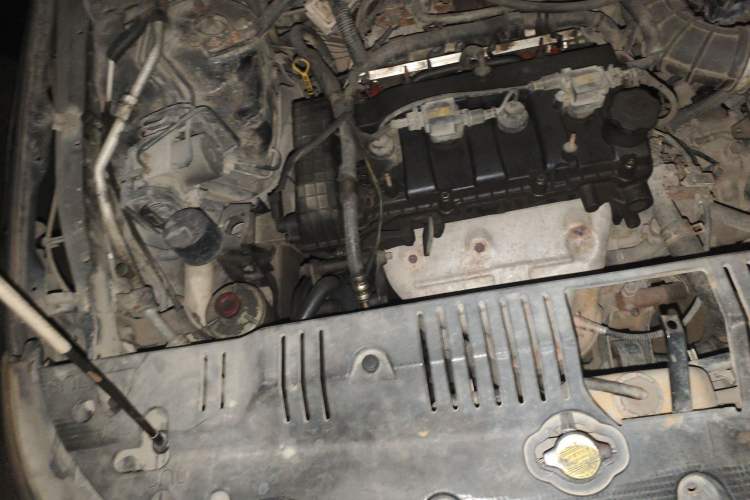 Used BYD F6 2010 Golden Edition 1.8L Manual Luxury Model Engine Bay Right