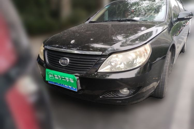 Used BYD F6 2010 Golden Edition 2.0L Manual Luxury Model Front
