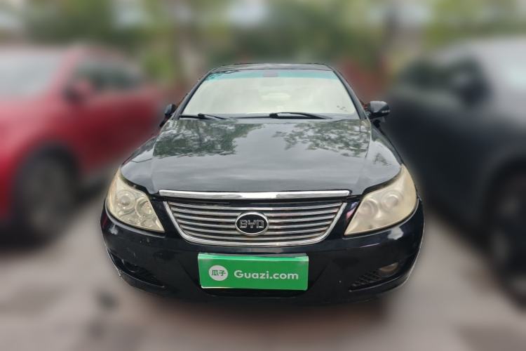 Used BYD F6 2010 Golden Edition 2.0L CVT Deluxe Model Front