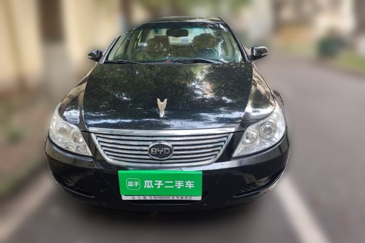Used BYD F6 2010 Golden Edition 2.0L Manual Luxury Model Front