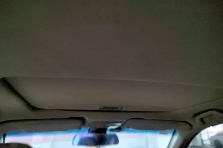 Used BYD F6 2010 Golden Edition 2.0L Manual Luxury Model Headliner