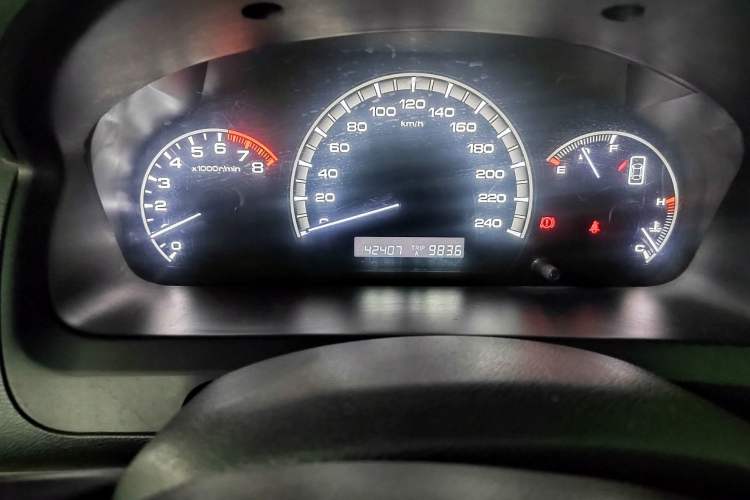 Used BYD F6 2010 Golden Edition 2.0L Manual Luxury Model Odometer Close Up