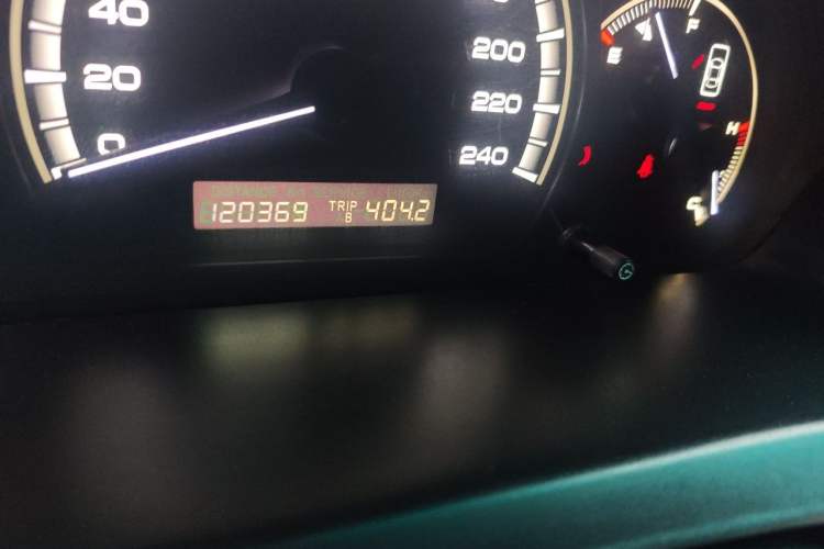 Used BYD F6 2010 Golden Edition 2.0L CVT Deluxe Model Odometer Close Up