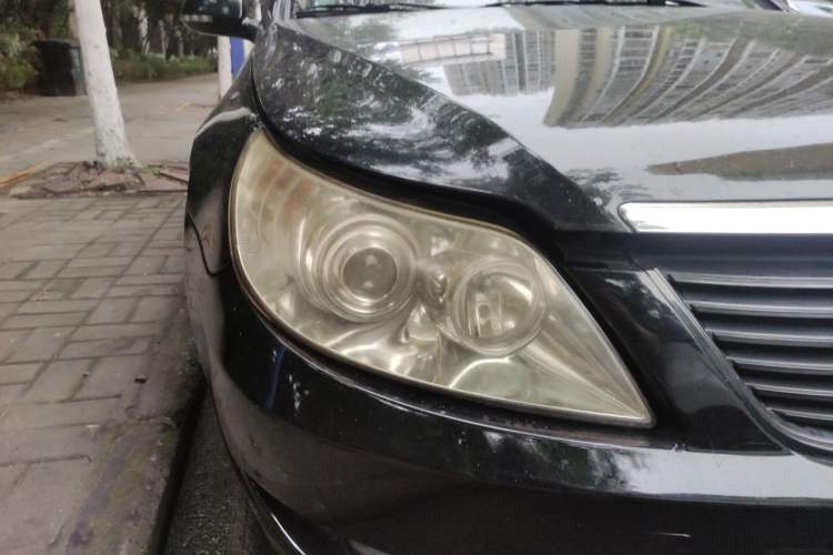 Used BYD F6 2010 Golden Edition 2.0L Manual Luxury Model Right Front Headlight