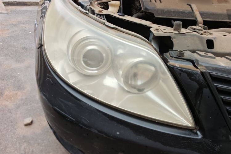 Used BYD F6 2010 Golden Edition 1.8L Manual Luxury Model Right Front Headlight