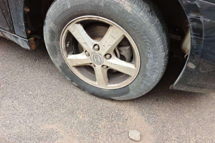 Used BYD F6 2010 Golden Edition 1.8L Manual Luxury Model Right Front Wheel Hub