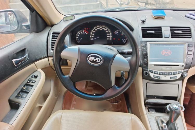 Used BYD F6 2010 Golden Edition 1.8L Manual Luxury Model Steering Wheel