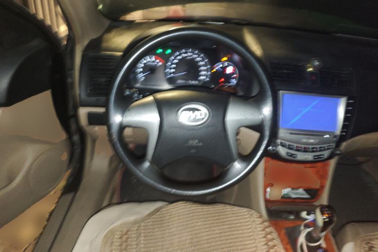 Used BYD F6 2010 Golden Edition 1.8L Manual Luxury Model Steering Wheel