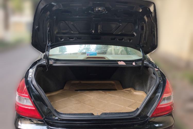 Used BYD F6 2010 Golden Edition 2.0L Manual Luxury Model Trunk