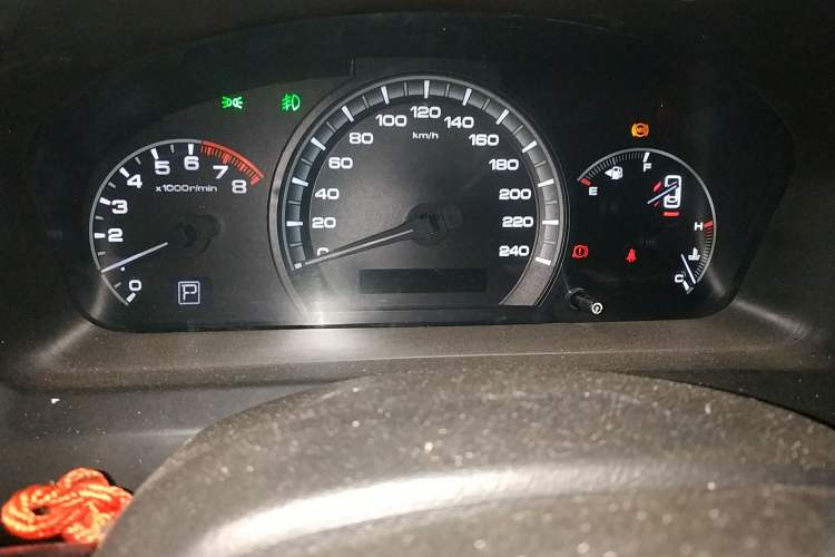 Used BYD F6 2011 Golden Edition 2.0L CVT Deluxe Model Odometer Close Up
