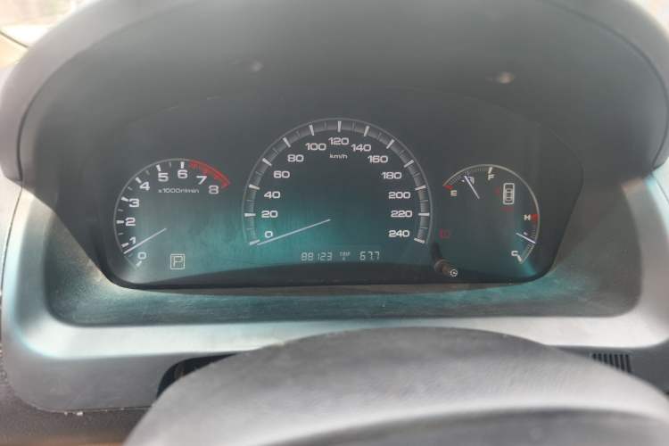 Used BYD F6 2011 Golden Edition 2.0L CVT Deluxe Model Instrument Cluster