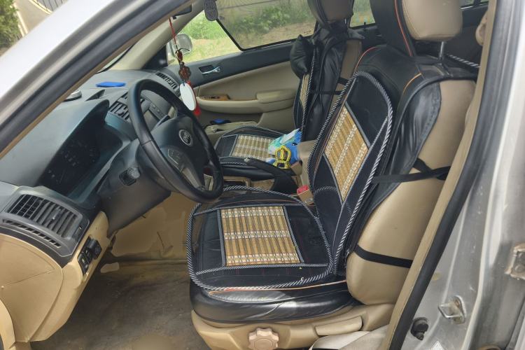 Used BYD F6 2011 Golden Edition 2.0L CVT Deluxe Model Left Front Seat