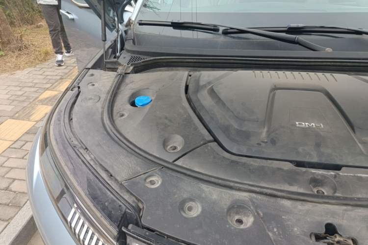 Used BYD Frigate 07 2023 DM-i 100KM Prestige Model Engine Bay Right