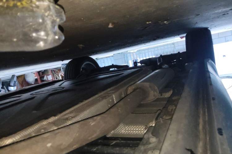 Used BYD Frigate 07 2023 DM-i 100KM Flagship Model Chassis Front Right