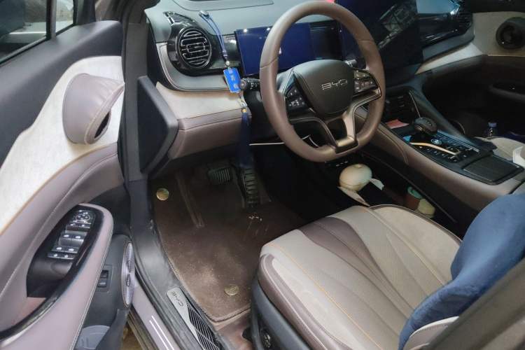 Used BYD Frigate 07 2023 DM-i 100KM Flagship Model Driver Seat