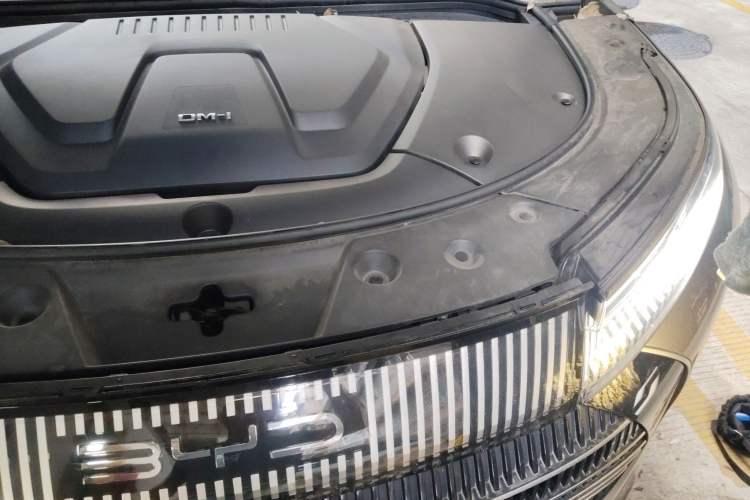 Used BYD Frigate 07 2023 DM-i 100KM Flagship Model Engine Bay Left