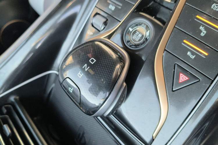 Used BYD Frigate 07 2023 DM-i 205KM Prestige Model Gear Lever