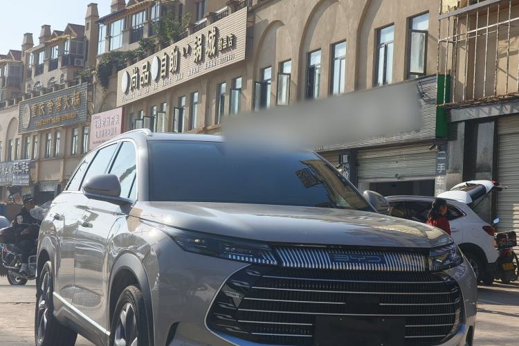 Used BYD Frigate 07 2023 DM-i 205KM Prestige Model Interior 5