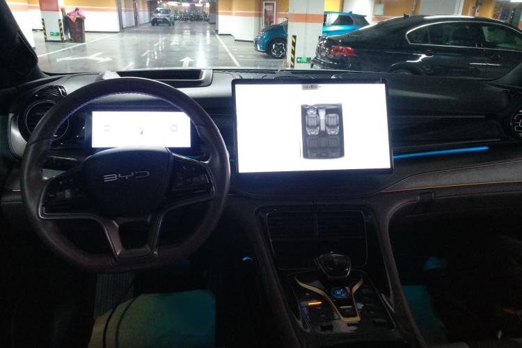 Used BYD Frigate 07 2023 DM-i 100KM Flagship Model Center Console