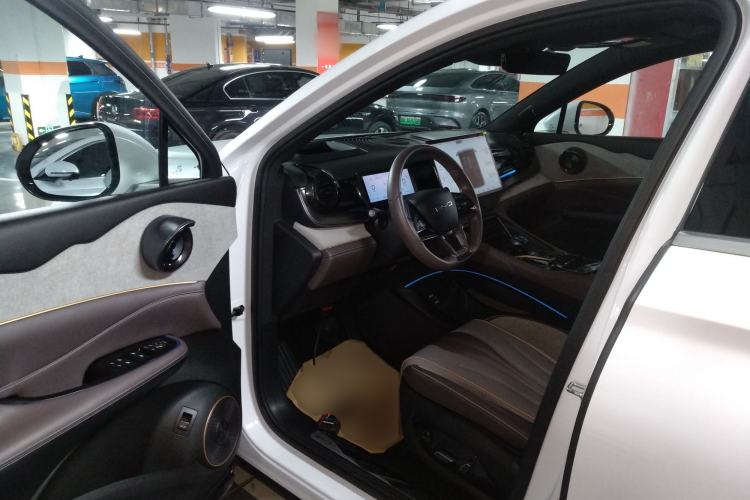 Used BYD Frigate 07 2023 DM-i 100KM Flagship Model Driver Seat