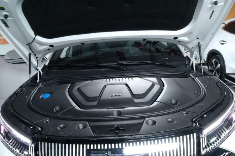 Used BYD Frigate 07 2023 DM-i 100KM Flagship Model Engine Bay