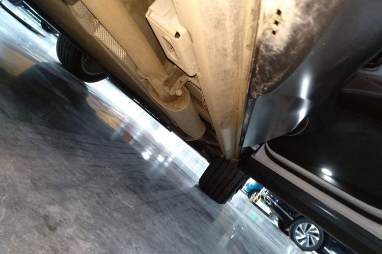 Used BYD Frigate 07 2023 DM-i 100KM Flagship Model Right Side Sill