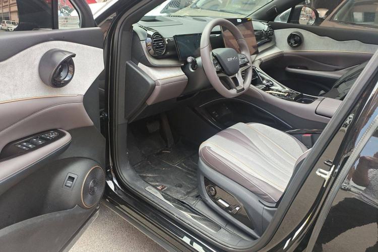 Used BYD Frigate 07 2023 DM-i 205KM Flagship Model Driver Seat