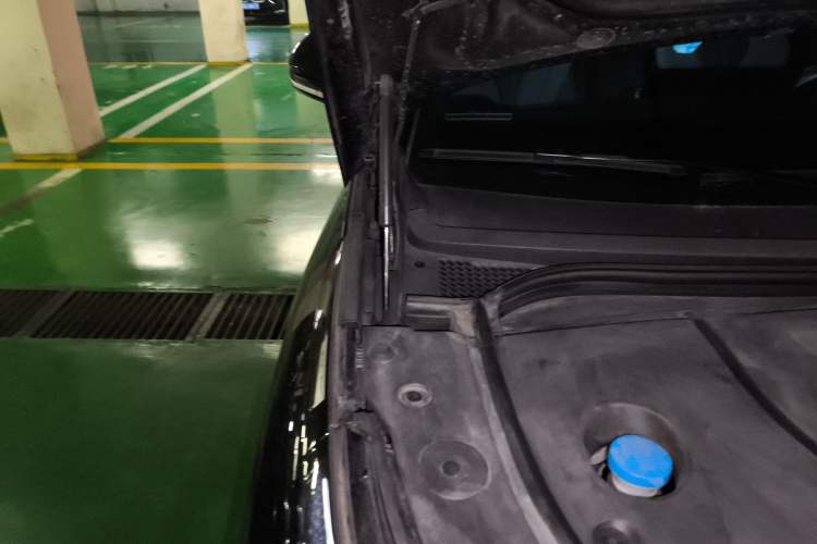 Used BYD Frigate 07 2023 DM-i 100KM Flagship Model Engine Bay Right