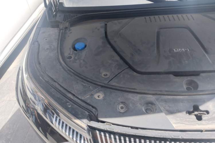 Used BYD Frigate 07 2023 DM-i 100KM Prestige Model Engine Bay Right