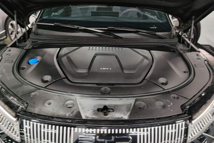 Used BYD Frigate 07 2023 DM-i 100KM Luxury Model Engine Bay