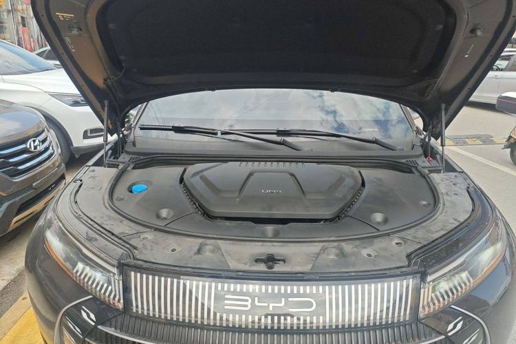 Used BYD Frigate 07 2023 DM-i 205KM Flagship Model Engine Bay