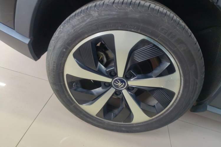 Used BYD Frigate 07 2023 DM-i 100KM Flagship Model Exterior 8