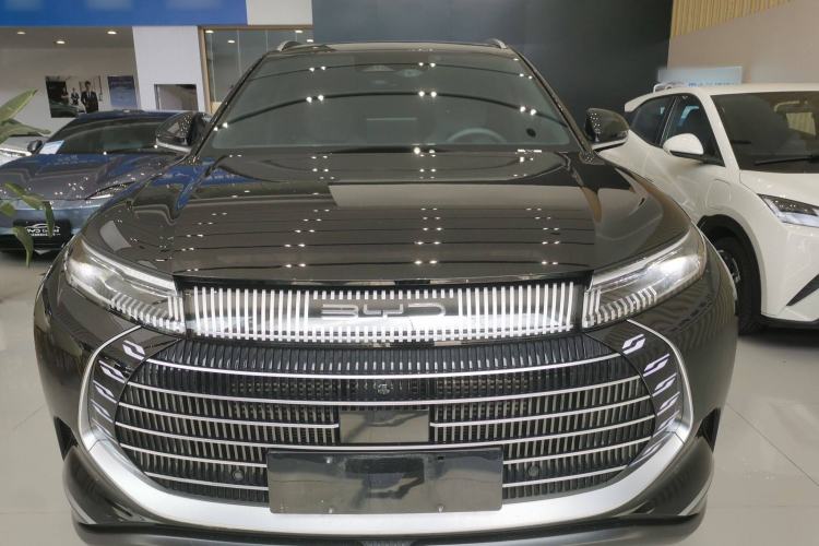 Used BYD Frigate 07 2023 DM-i 205KM Flagship Model Front