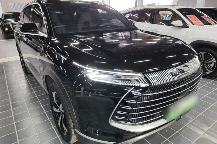 Used BYD Frigate 07 2023 DM-i 100KM Luxury Model Front Right 45 Deg
