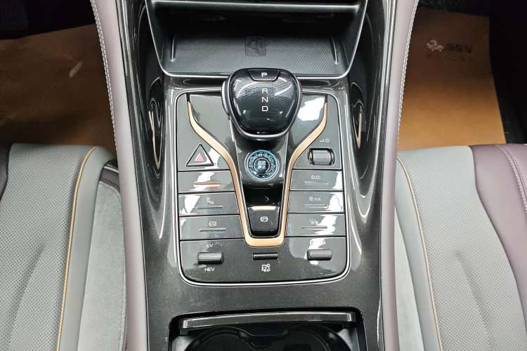 Used BYD Frigate 07 2023 DM-i 100KM Prestige Model Gear Lever