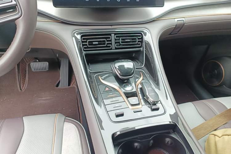 Used BYD Frigate 07 2023 DM-i 100KM Luxury Model Gear Lever