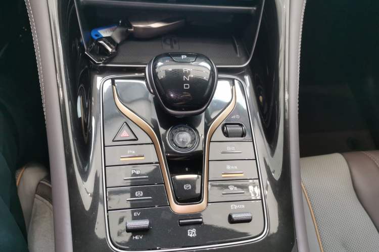 Used BYD Frigate 07 2023 DM-i 205KM Flagship Model Gear Lever